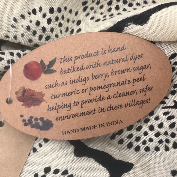 Art Studio Fringed Scarf: Tree Design I Black - Picture 5 of 5